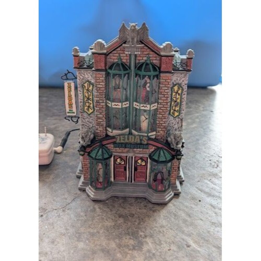 Dept 56 | Zelda's Wax Museum | Halloween Village #56.54605 with adaptor